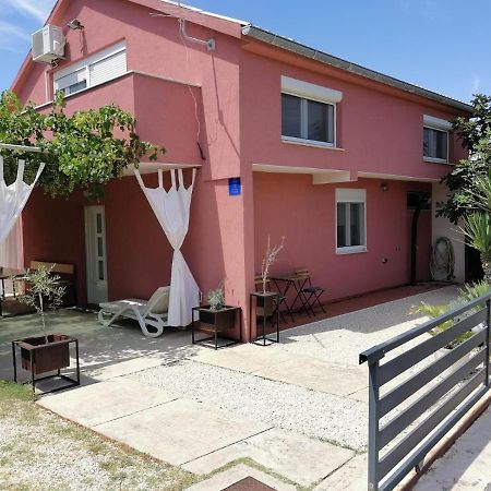 House For Rent Paola Villa Razanac Bagian luar foto