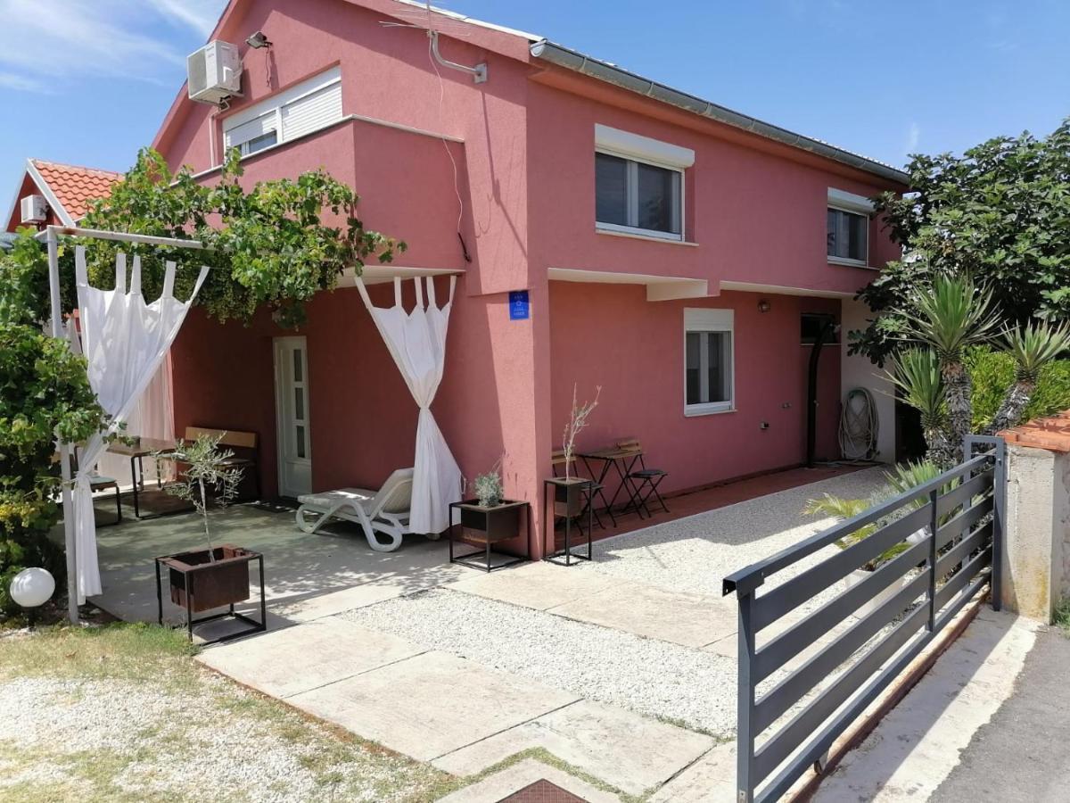 House For Rent Paola Villa Razanac Bagian luar foto