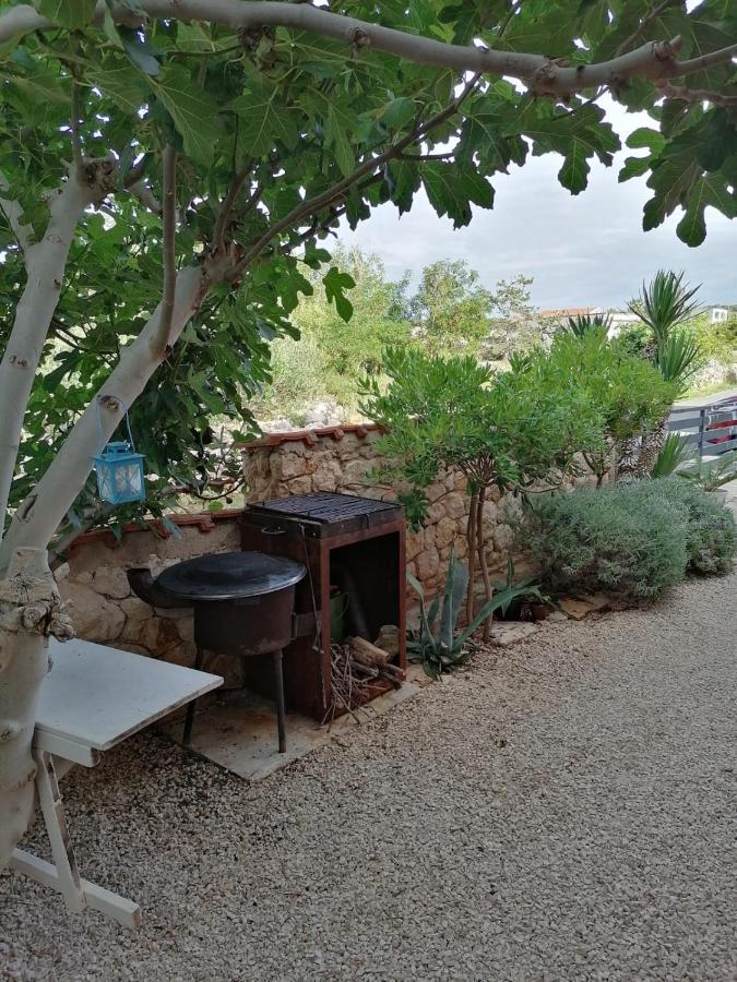 House For Rent Paola Villa Razanac Bagian luar foto