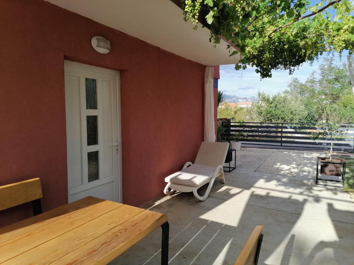 House For Rent Paola Villa Razanac Bagian luar foto