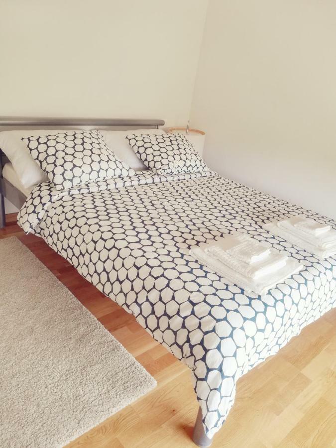 House For Rent Paola Villa Razanac Bagian luar foto