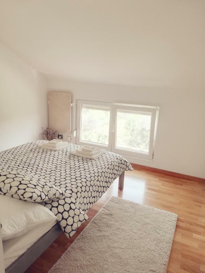 House For Rent Paola Villa Razanac Bagian luar foto