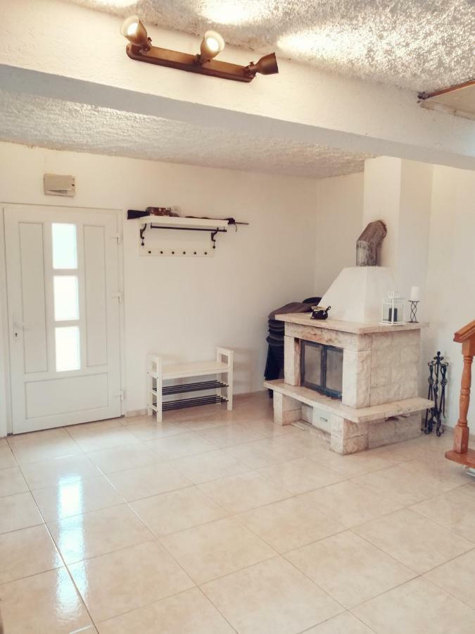 House For Rent Paola Villa Razanac Bagian luar foto