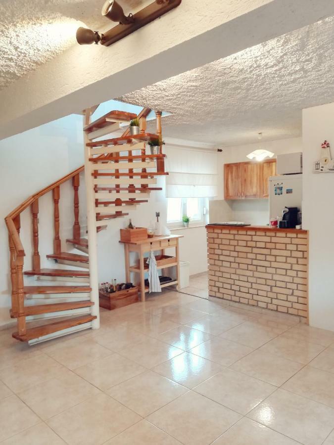 House For Rent Paola Villa Razanac Bagian luar foto