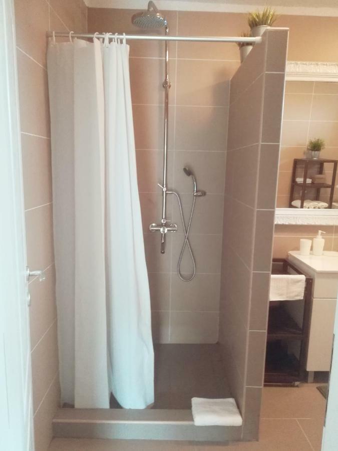 House For Rent Paola Villa Razanac Bagian luar foto
