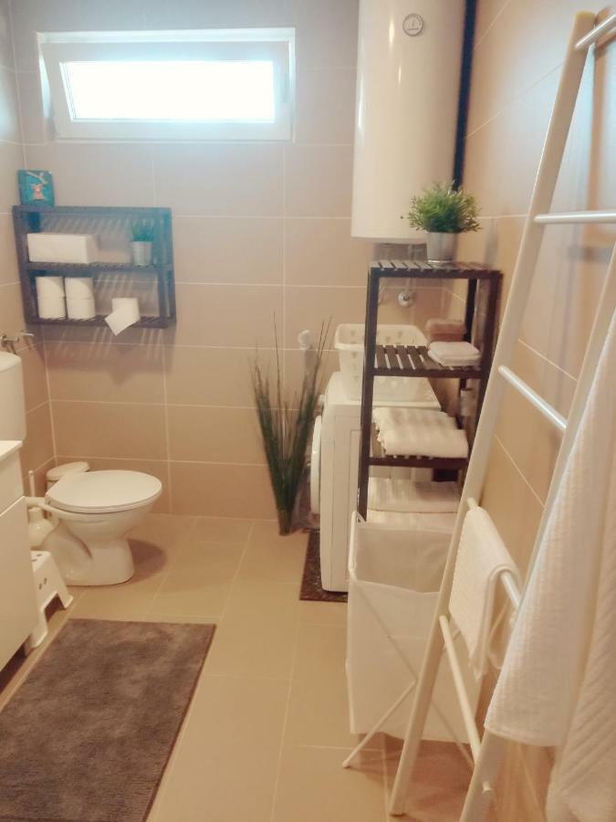 House For Rent Paola Villa Razanac Bagian luar foto